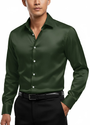 Voroxy Men Solid Casual Green Shirt