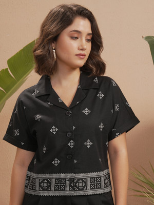 Vishudh Women Printed Casual Black Shirt
