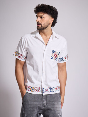 FUGAZEE Men Printed Casual White Shirt