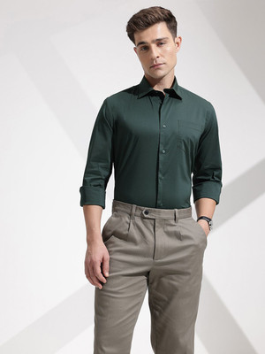 INVICTUS Men Solid Formal Blue Shirt