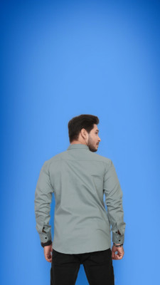 U AND J TREND Men Solid Casual Light Green Shirt