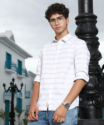 CAMPUS SUTRA Men Striped Casual White Shirt