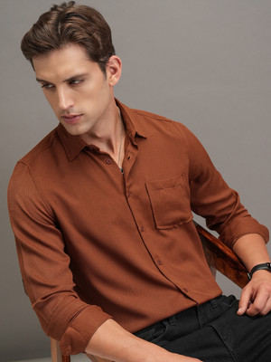HIGHLANDER Men Solid Casual Brown Shirt