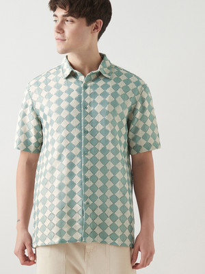 BEWAKOOF Men Self Design Casual Green Shirt