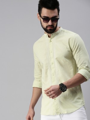 Showoff Men Solid Casual Green Shirt