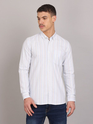 Nanzi Men Striped Casual White Shirt