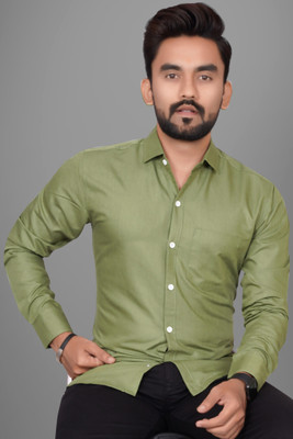 Voroxy Men Solid Casual Light Green Shirt
