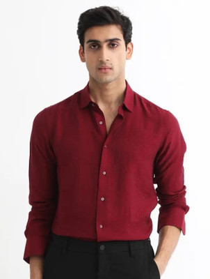 SG GOLDTOUCH Men Solid Casual Maroon Shirt