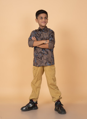 THE TINGGE Boys Printed Casual Khaki Shirt