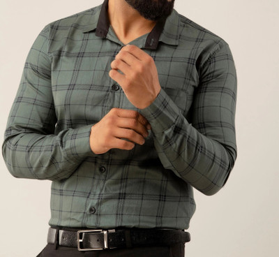 Surhi Men Checkered Casual Grey Shirt