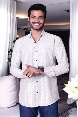 GCFAB Men Printed Casual White Shirt