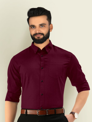 LAMATTE Men Solid Formal Maroon Shirt