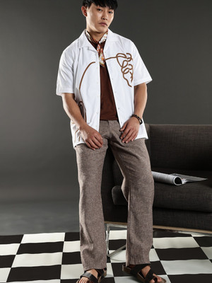 Eszett Men Printed Casual White Shirt