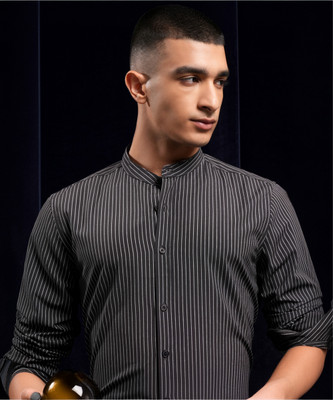 HIGHLANDER Men Striped Casual Black Shirt