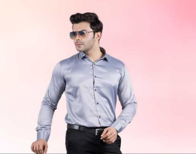 DAMODARAM Men Solid Casual Grey Shirt