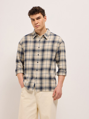 THE BEAR HOUSE Men Checkered Casual Beige Shirt