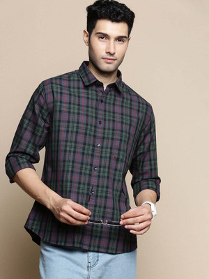 INVICTUS Men Checkered Casual Dark Blue Shirt