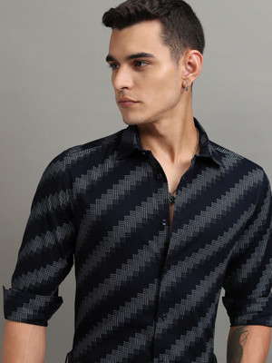 HIGHLANDER Men Printed Casual Blue Shirt