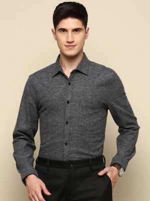 INVICTUS Men Solid Formal Grey Shirt
