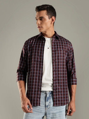 TOMMY HILFIGER Men Checkered Casual Maroon, White Shirt