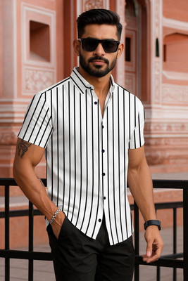 Manamrut Men Striped Casual White, Black Shirt