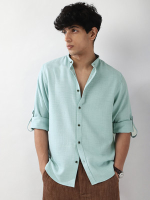 Urbano Fashion Men Solid Casual Light Blue Shirt