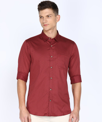 PETER ENGLAND Men Printed Casual Maroon Shirt