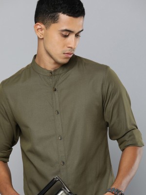 R.Code by The Roadster Life Co. Men Solid Casual Green Shirt