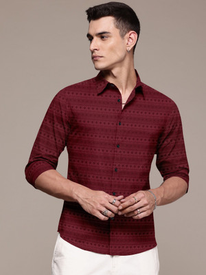 Growwax Men Self Design Casual Maroon Shirt