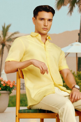 LOUIS PHILIPPE Men Solid Casual Yellow Shirt