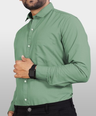 VeBNoR Men Solid Formal Light Green Shirt