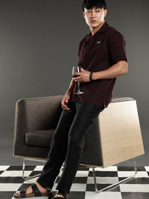 Eszett Men Graphic Print Casual Maroon Shirt