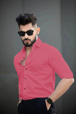 Vyzer Men Solid Formal Pink Shirt