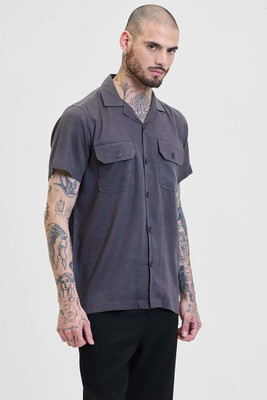 Snitch Men Solid Casual Grey Shirt