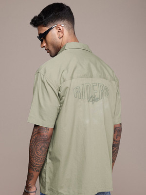 Roadster Men Solid Casual Maroon Shirt