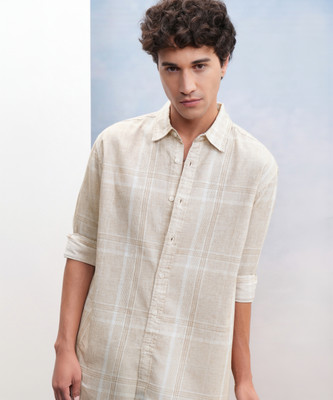 HIGHLANDER Men Checkered Casual Beige Shirt