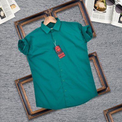 Lee Cross Men Solid Casual Green Shirt