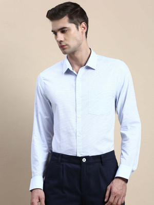INVICTUS Men Solid Formal Light Blue Shirt