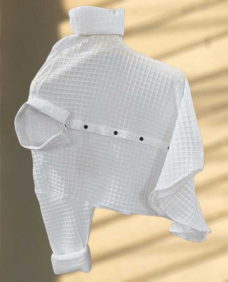 Vrunda tavi Men Self Design Casual White Shirt