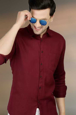 zuxe Men Solid Formal Maroon Shirt