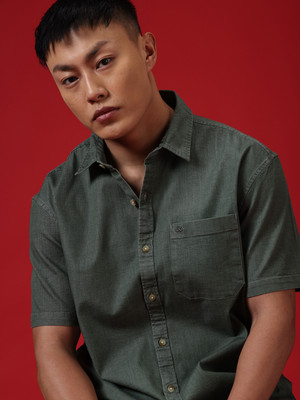 WROGN Men Solid Casual Green Shirt