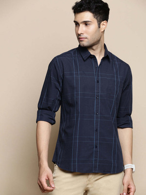 INVICTUS Men Checkered Casual Dark Blue Shirt