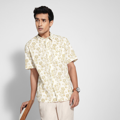 Indus Route by Pantaloons Men Printed Casual Red Shirt