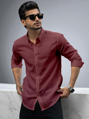 Yanthhi Men Solid Casual Maroon Shirt