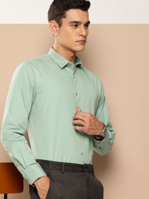 INVICTUS Men Solid Formal Green Shirt