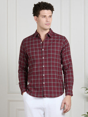 VALENCLUB Men Checkered Casual Maroon Shirt