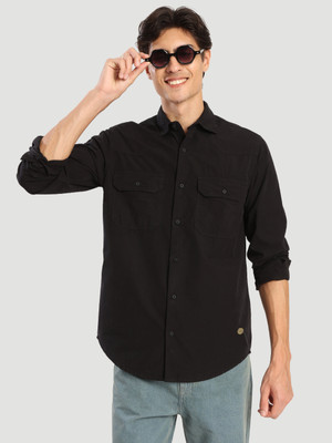 Bene Kleed Men Solid Casual Black Shirt