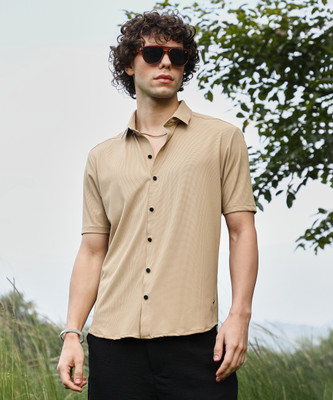 CAMPUS SUTRA Men Solid Casual Beige Shirt