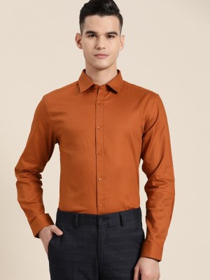 INVICTUS Men Solid Formal Brown Shirt