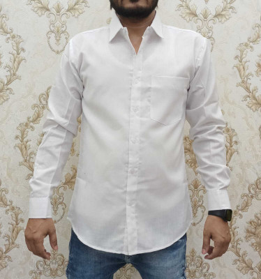 Gandhi vastra bhandar Men Solid Casual White Shirt